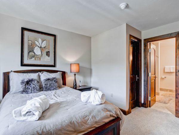 Beaver Creek Bachelor Gulch Condo 968597