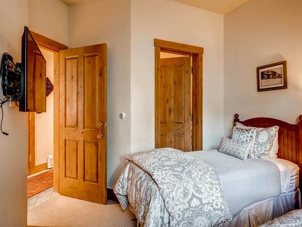 Beaver Creek Bachelor Gulch Condo 968602