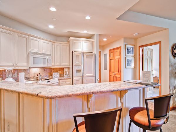 Beaver Creek Bachelor Gulch Condo 968630