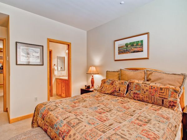 Beaver Creek Bachelor Gulch Condo 968631
