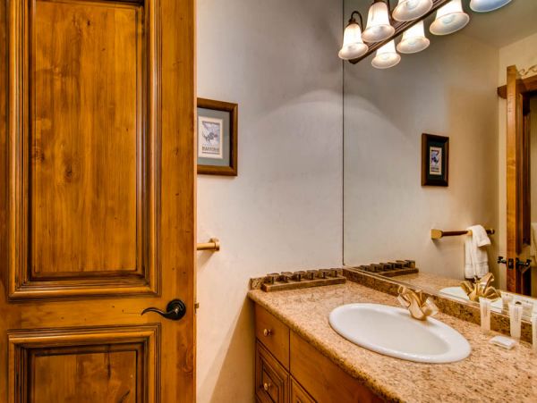 Beaver Creek Bachelor Gulch Condo 968660