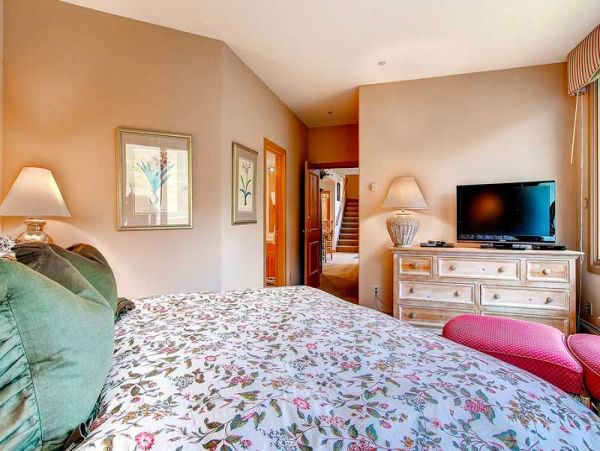 Beaver Creek Bachelor Gulch Condo 968667