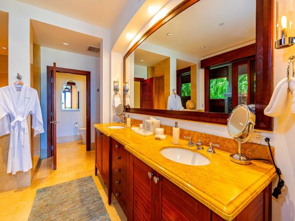 WAILEA BEACH EXCLUSIVE 3 BEDROOM HOME