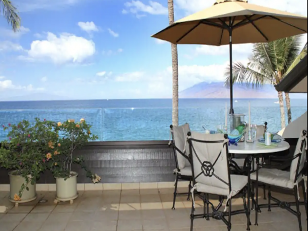 Pacific Ocean Front 2 Bedroom Condo in Wailea-Makena