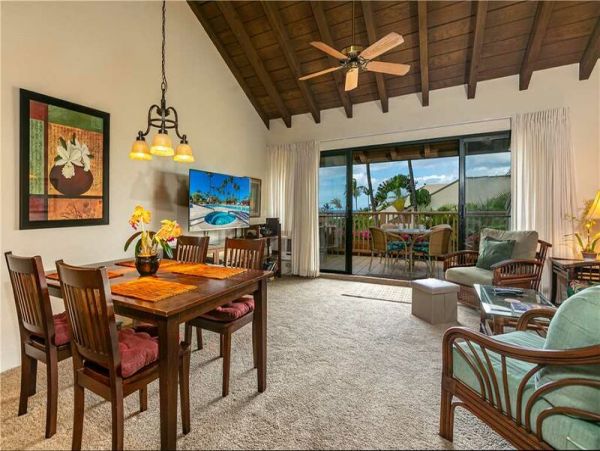 2/2 Ocean view Condo Close to Restaurants