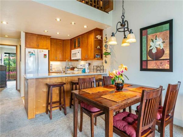 2/2 Ocean view Condo Close to Restaurants