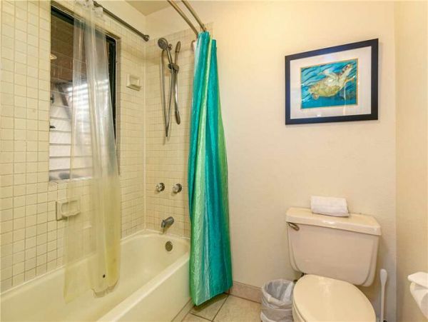 2/2 Ocean view Condo Close to Restaurants