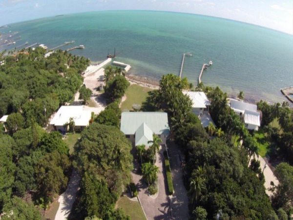 Oceanview Islamorada Vacation Home Three Bedrooms