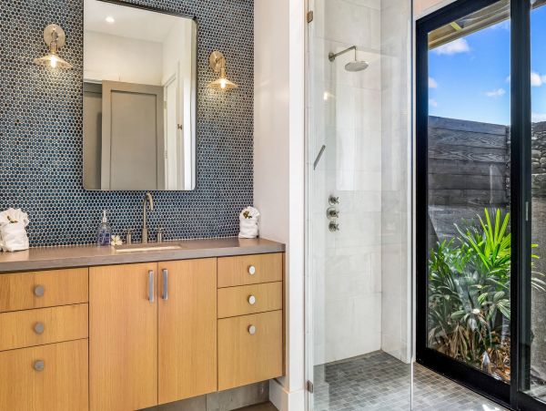 Luxury Five Bedroom Ocean View Vacation Home in Lahaina