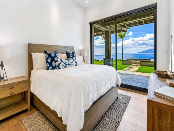 Luxury Five Bedroom Ocean View Vacation Home in Lahaina