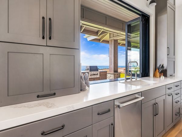 Luxury Five Bedroom Ocean View Vacation Home in Lahaina