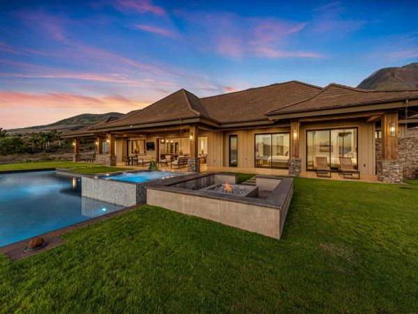 Luxury Five Bedroom Ocean View Vacation Home in Lahaina