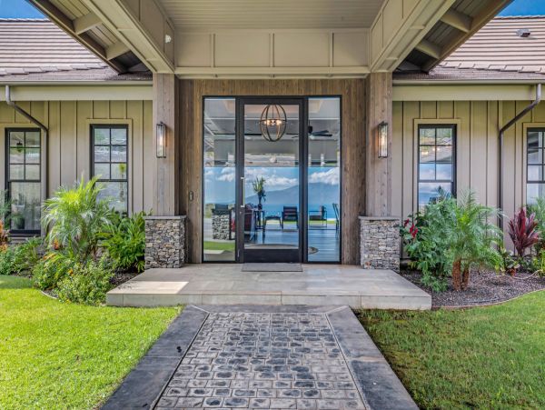 Luxury Five Bedroom Ocean View Vacation Home in Lahaina