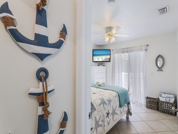 Stunning 4 Bedroom Villa with Private Pool Close to Beach