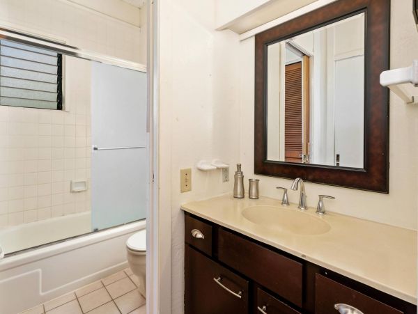 Kailua-Kona Beachfront Cozy Studio for Rent