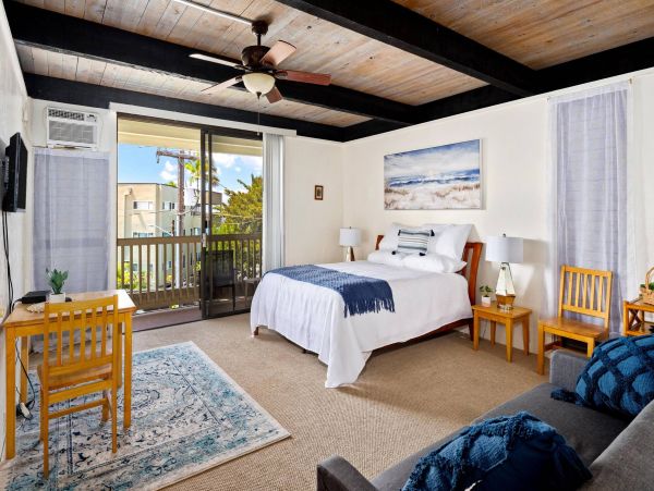 Kailua-Kona Beachfront Cozy Studio for Rent