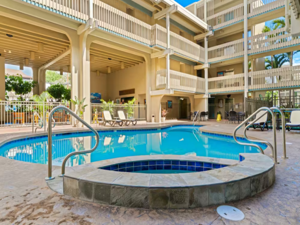 Oceanfront Condo with 2 Bedrooms in Kailua-Kona