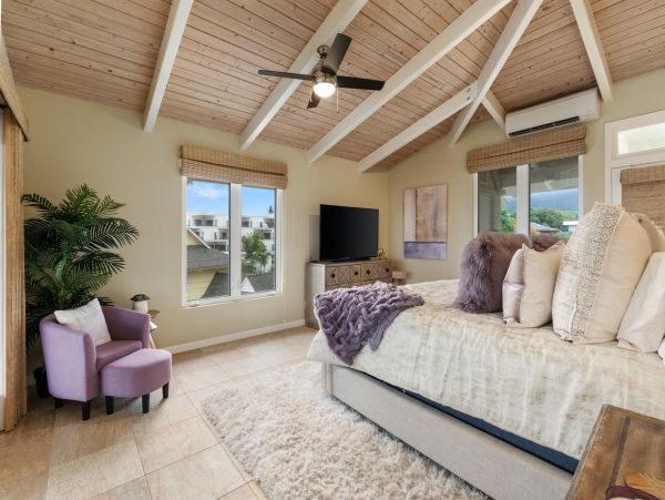 Beautiful 5 bedroom Property in Kona