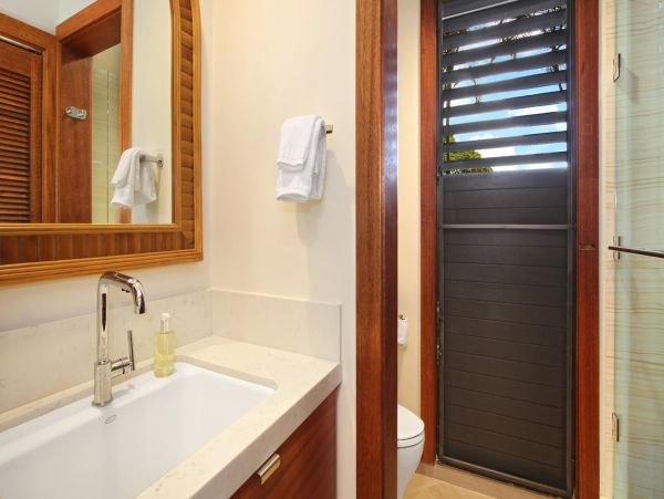 Oceanfront Two Bedroom Vacation Villa in Poipu