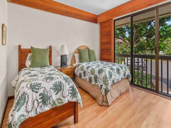 Poipu Condo Sleeps 5
