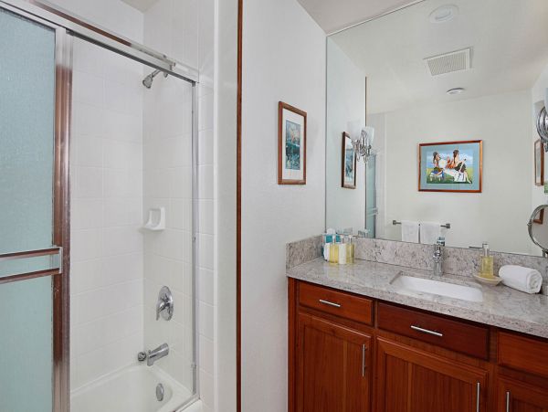 Discover Paradise in this Vacation Rental in Poipu