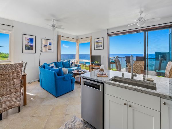 Kauai Oceanfront Vacation Rental with Spectacular Views