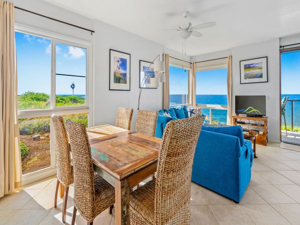 Kauai Oceanfront Vacation Rental with Spectacular Views