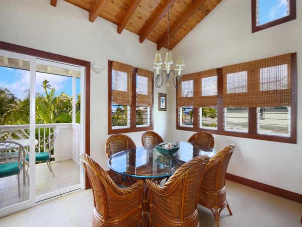 Kauai Magnificent Villa Either Three Bedrooms or Five !