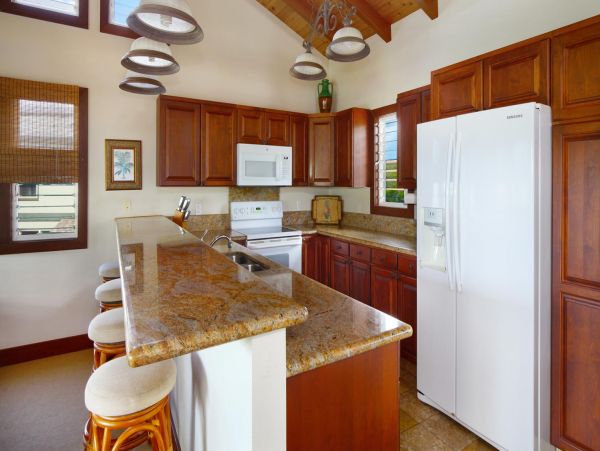 Kauai Magnificent Villa Either Three Bedrooms or Five !
