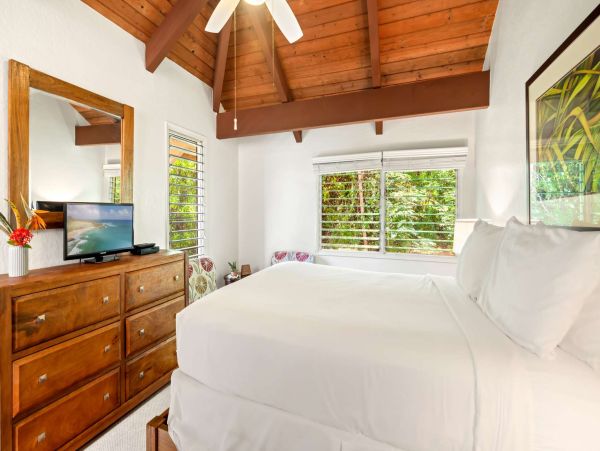 Poipu Charming Two Bedroom Vacation Rental Condo