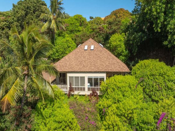 Poipu Charming Two Bedroom Vacation Rental Condo