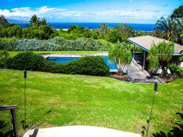 Luxury Vacation Home in Maui with Pool and Spectacular Views
