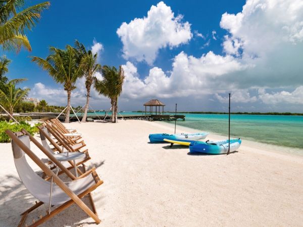 Turks & Caicos Vacation Villa with Private Pool & Bay Views