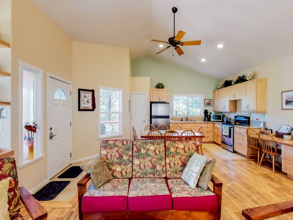 Puna District Home 970137