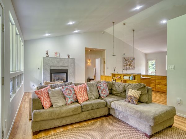 Puna District Home 970140
