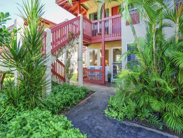 Beautifully Remodeled Condo in Kauai - Steps from the Beach