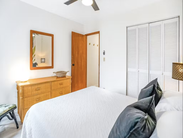 Beautifully Remodeled Condo in Kauai - Steps from the Beach