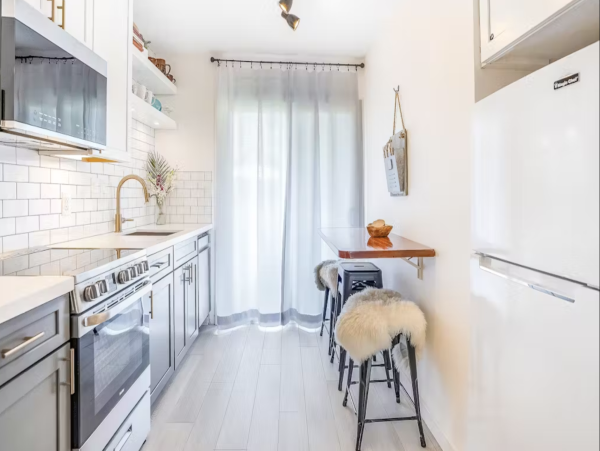 Beautifully Remodeled Condo in Kauai - Steps from the Beach