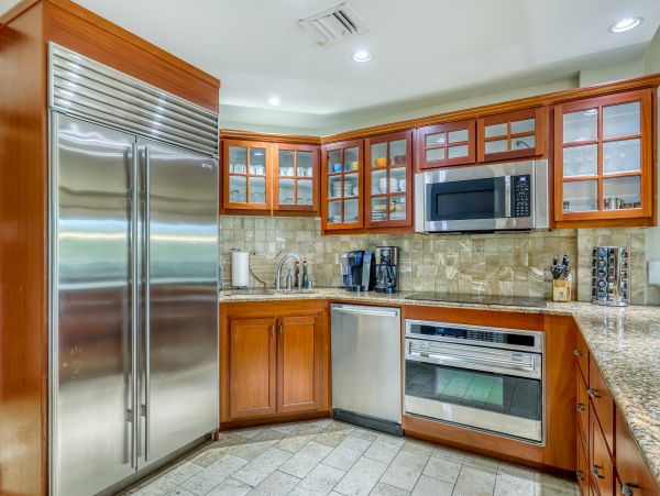 2 Bedroom  Luxury Beach Community Kauai Five Star Amenities.