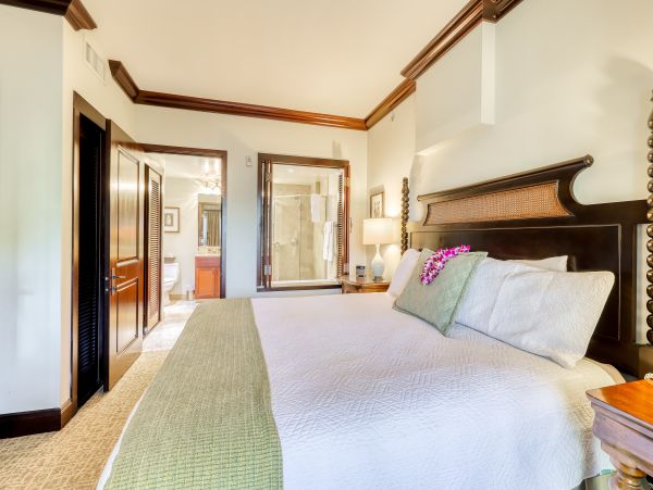2 Bedroom  Luxury Beach Community Kauai Five Star Amenities.