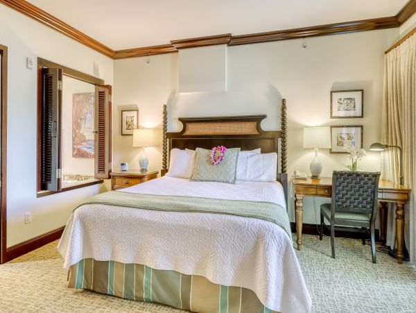 2 Bedroom  Luxury Beach Community Kauai Five Star Amenities.