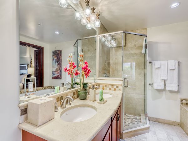 2 Bedroom  Luxury Beach Community Kauai Five Star Amenities.