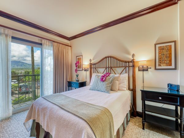 2 Bedroom  Luxury Beach Community Kauai Five Star Amenities.