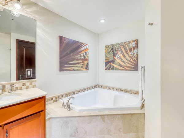 2 Bedroom  Luxury Beach Community Kauai Five Star Amenities.