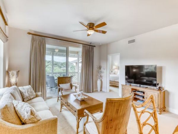 Poipu Gorgeous Vacation Condo with Communal Pool Sleeps 7