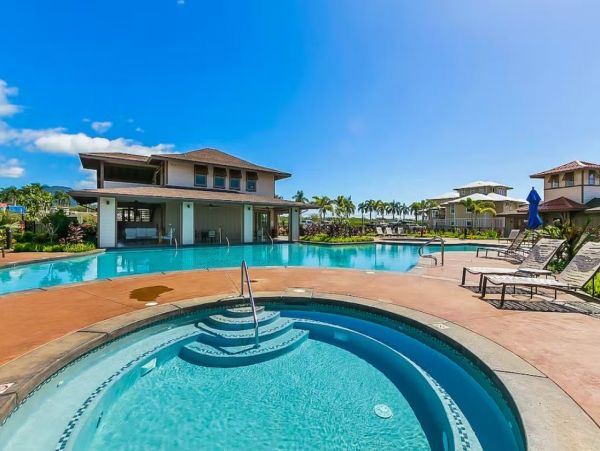 Poipu Gorgeous Vacation Condo with Communal Pool Sleeps 7
