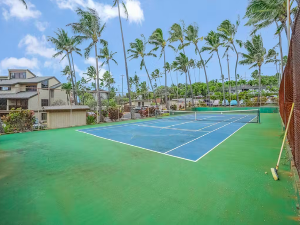 Escape on Kauai's Sunny South Shore - Walk to Beach