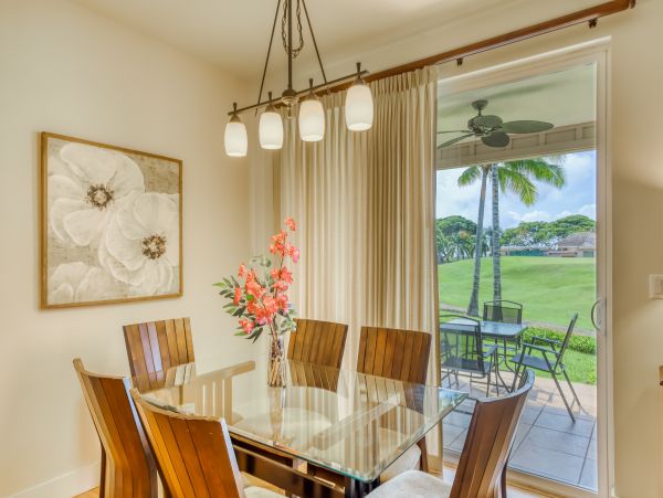 Sunny Golfside Retreat Near the Beach