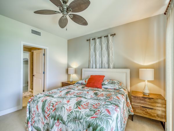 Sunny Golfside Retreat Near the Beach
