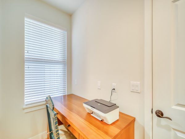 Sunny Golfside Retreat Near the Beach
